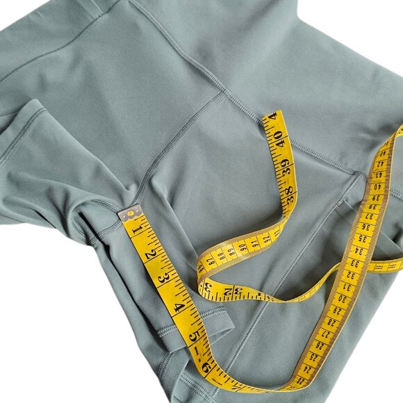 Athleta Womens Salutation Stash 5" Short, Athletic, Green Blue, Size Large - Picture 6 of 7